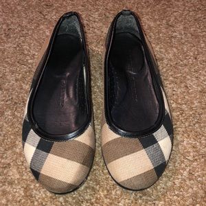 Girls Burberry flats